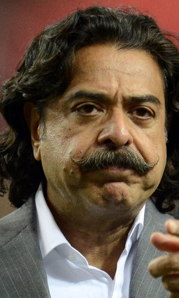 Jaguars owner Shad Khan expects winning record in 2016